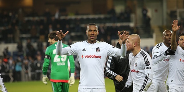 Hırs Azim ve Çalışma Eşittir Beşiktaş